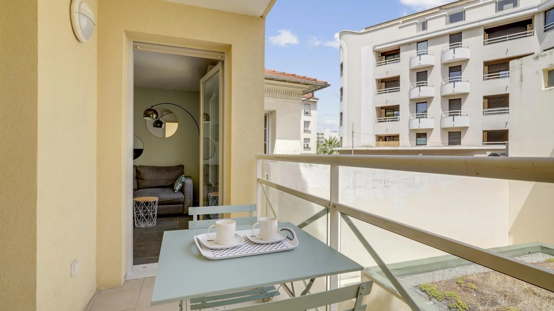 Le Galet, Appartement De Standing, Hyper Centre, Parking Prive, A 100 M De La Mer Antibes 0*,