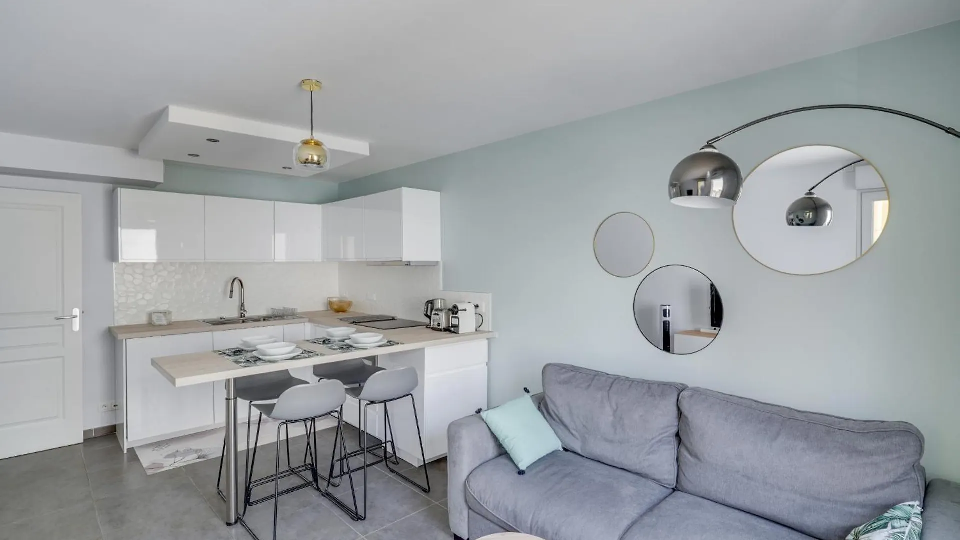 Apartment Le Galet, Appartement De Standing, Hyper Centre, Parking Prive, A 100 M De La Mer Antibes France